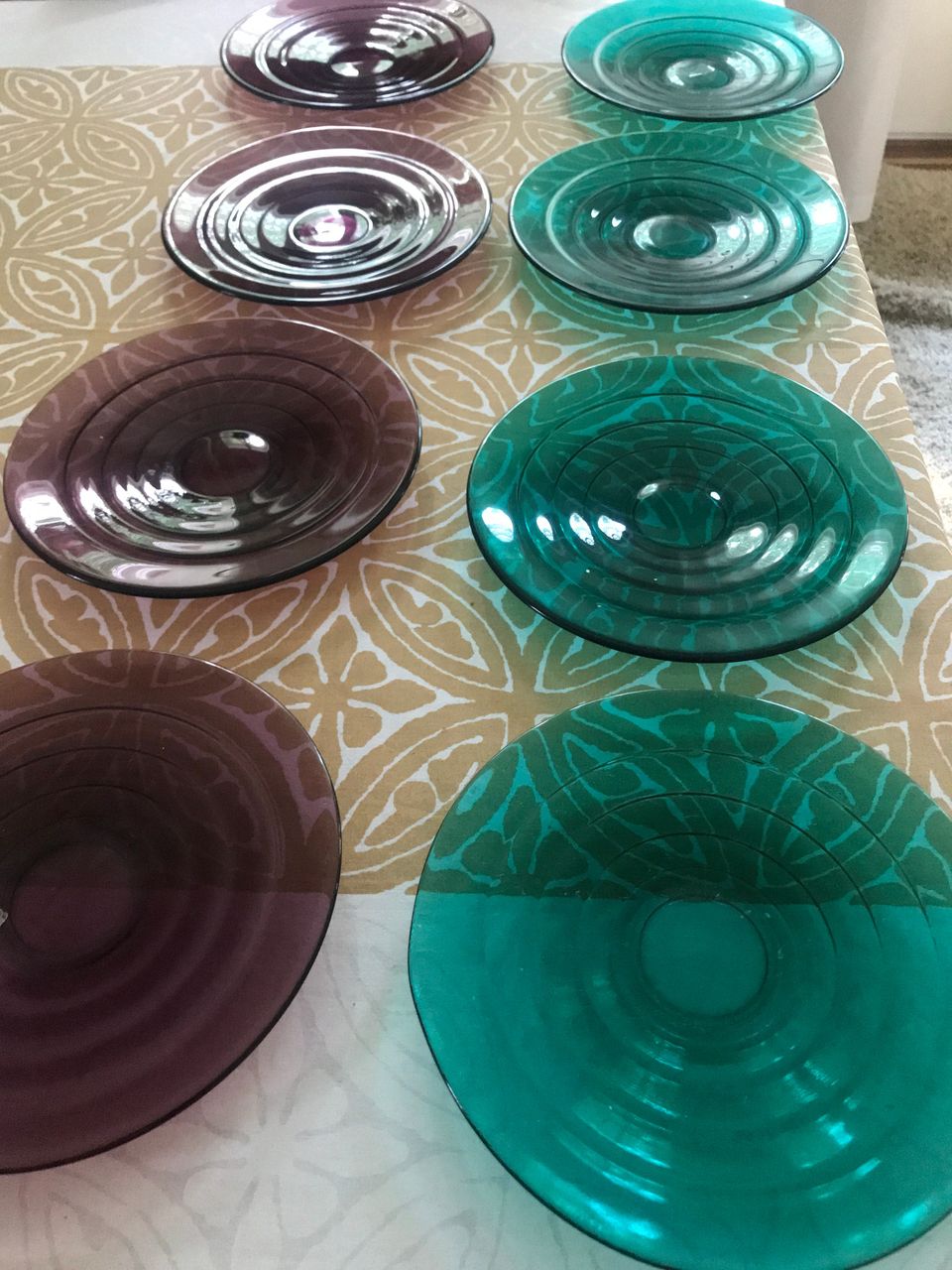 Lasiset lautaset
