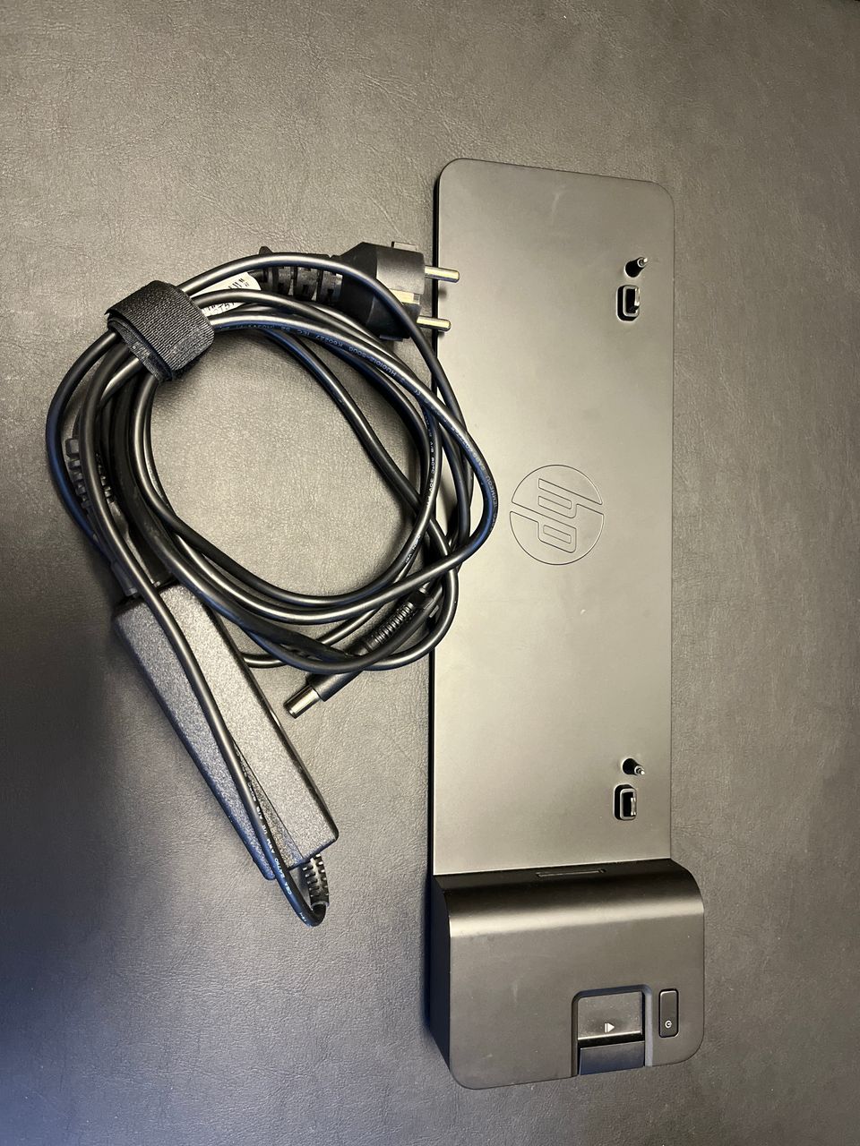 HP ultraslim docking station/telakka