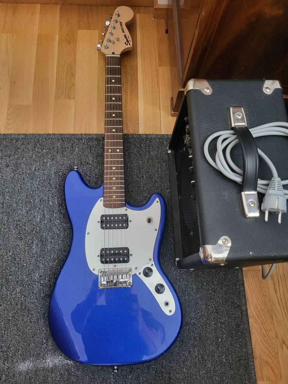 Fender vahvistin ja kitara