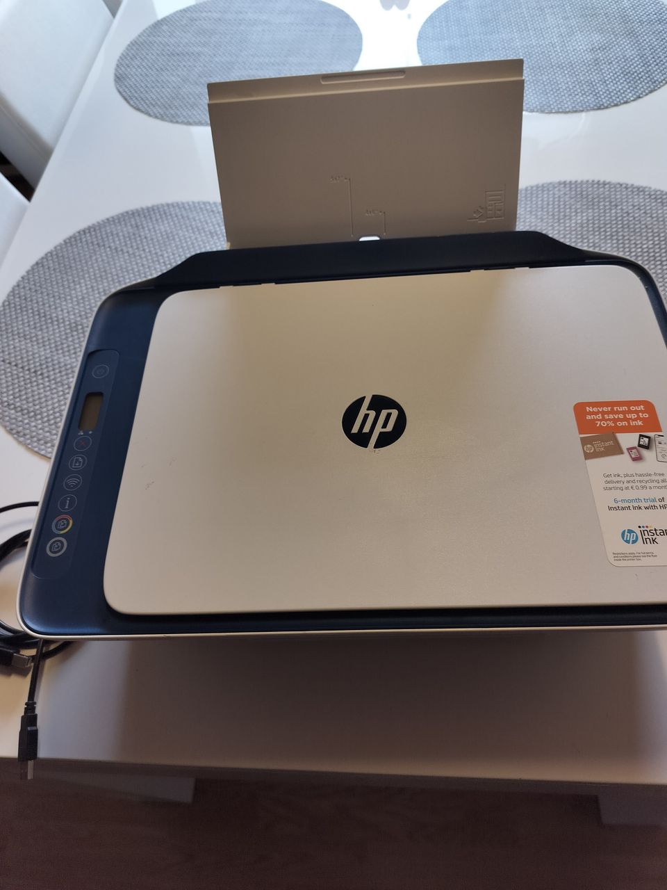 HP  2700e Deskjet   väritulostin