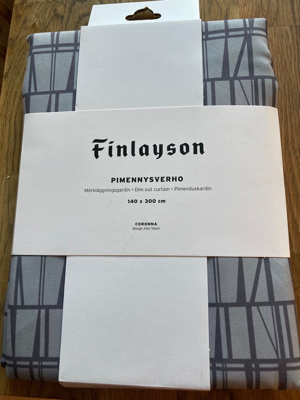 Uusi pitkä Finlayson Coronna pimennysverho