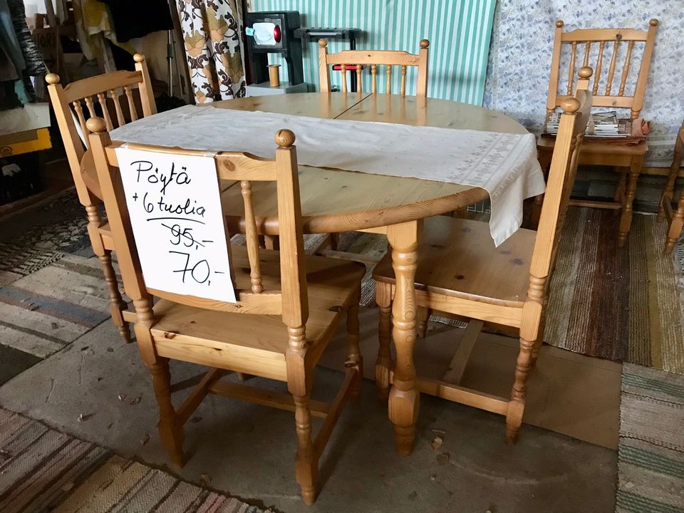 Tukeva pöytä + 6 tuolia