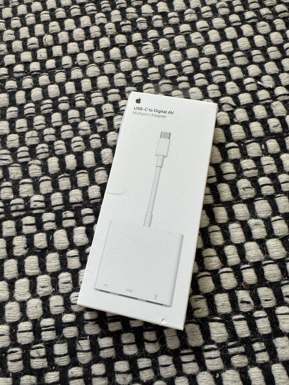 Apple Digital AV Multiport Adapter  MUF82ZM/A  4K-tuella