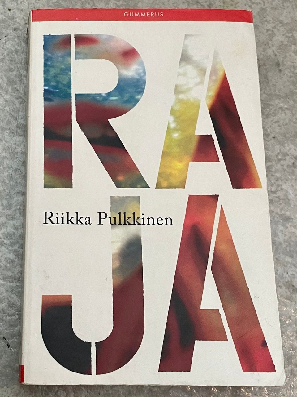 Riikka Pulkkinen - Raja