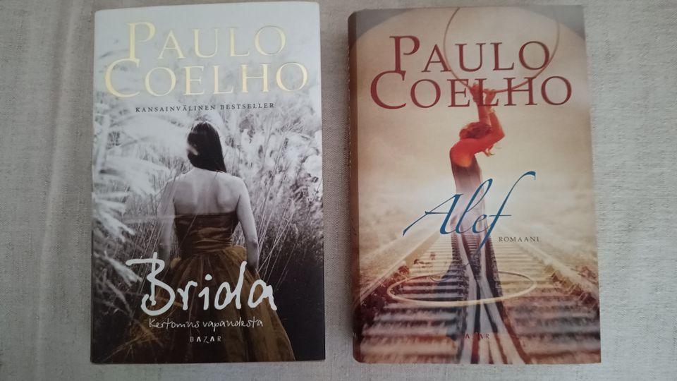 Paulo Coelhon kirjat Brida ja Alef