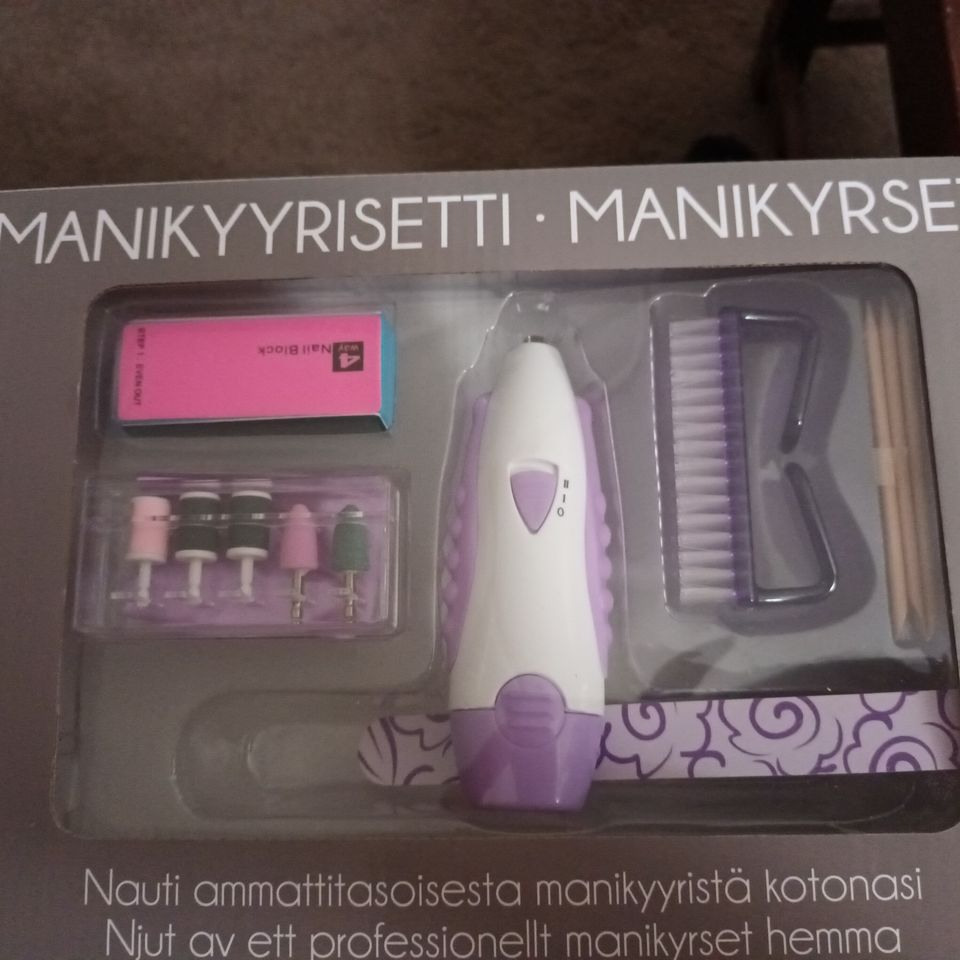 Manikyyrisetti