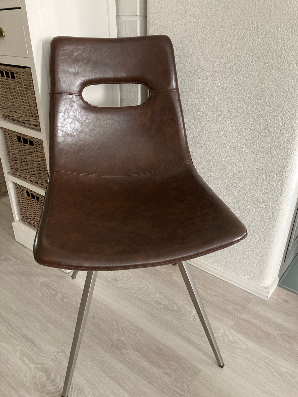 Uusi tuoli