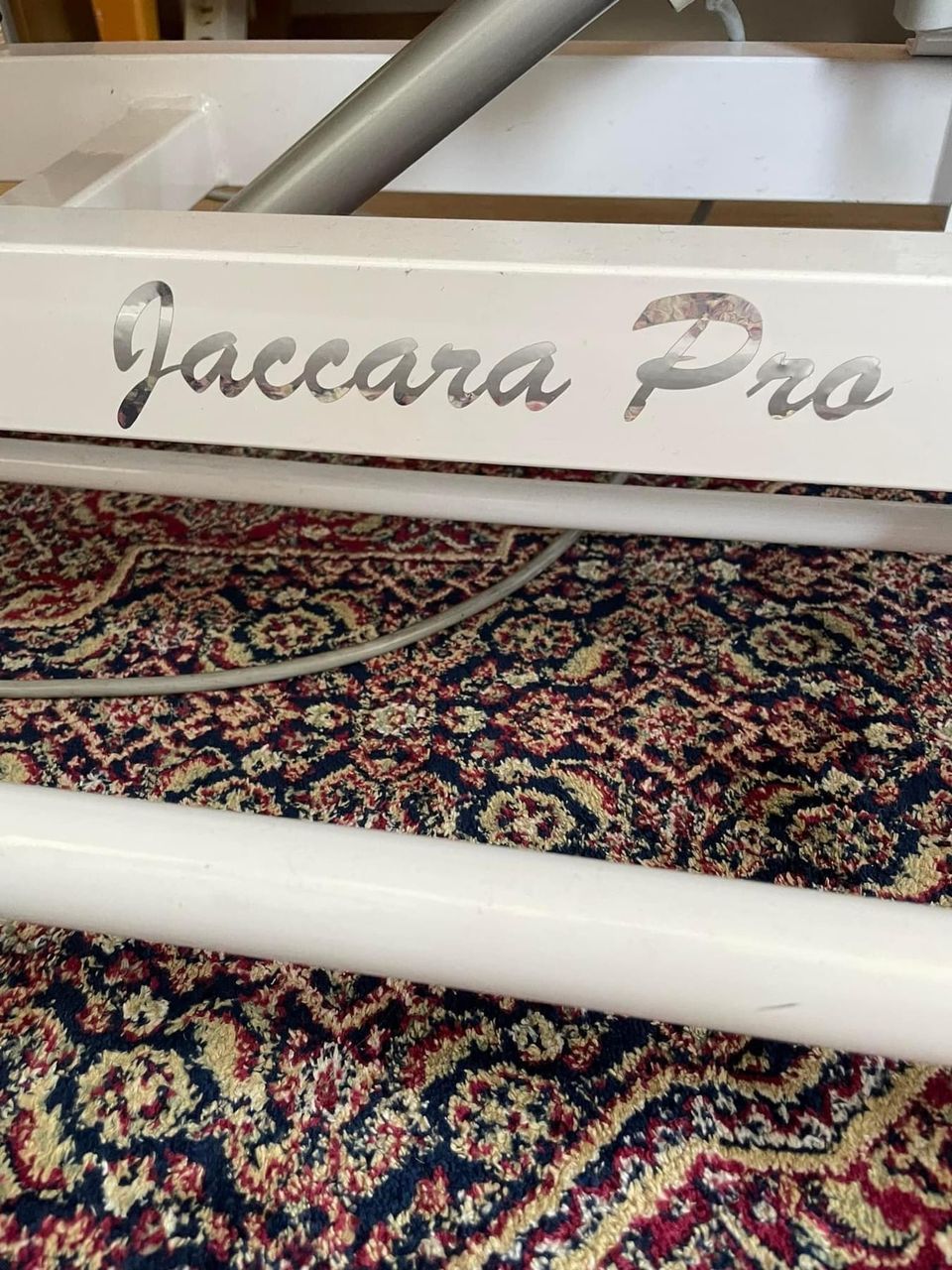 Sähköinen hierontapöytä Jaccara Pro