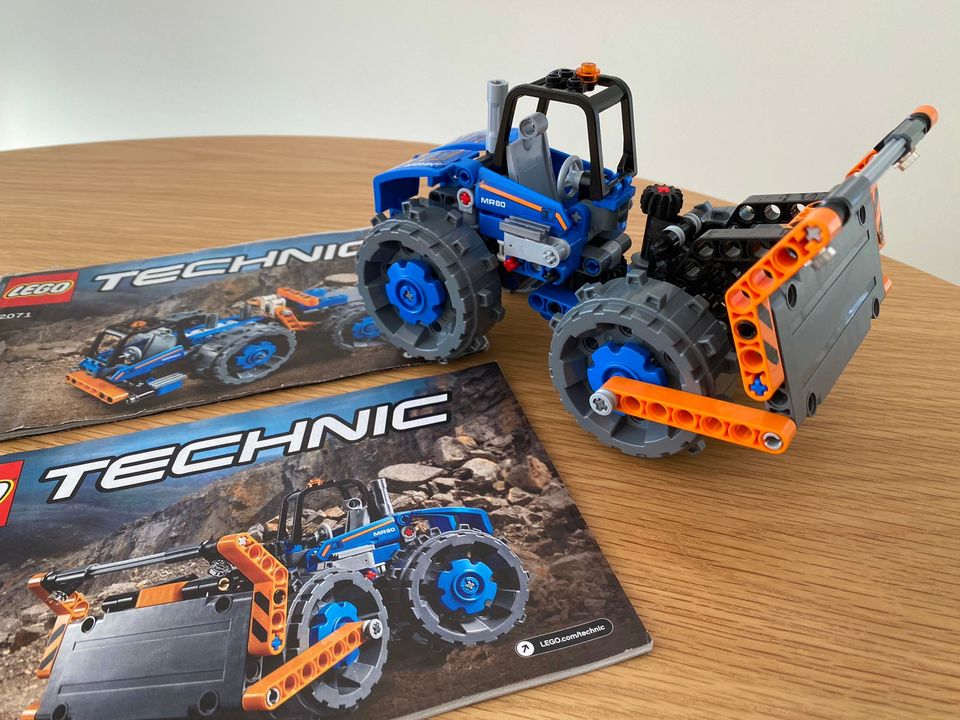 3 kpl LEGO Technic ajoneuvot