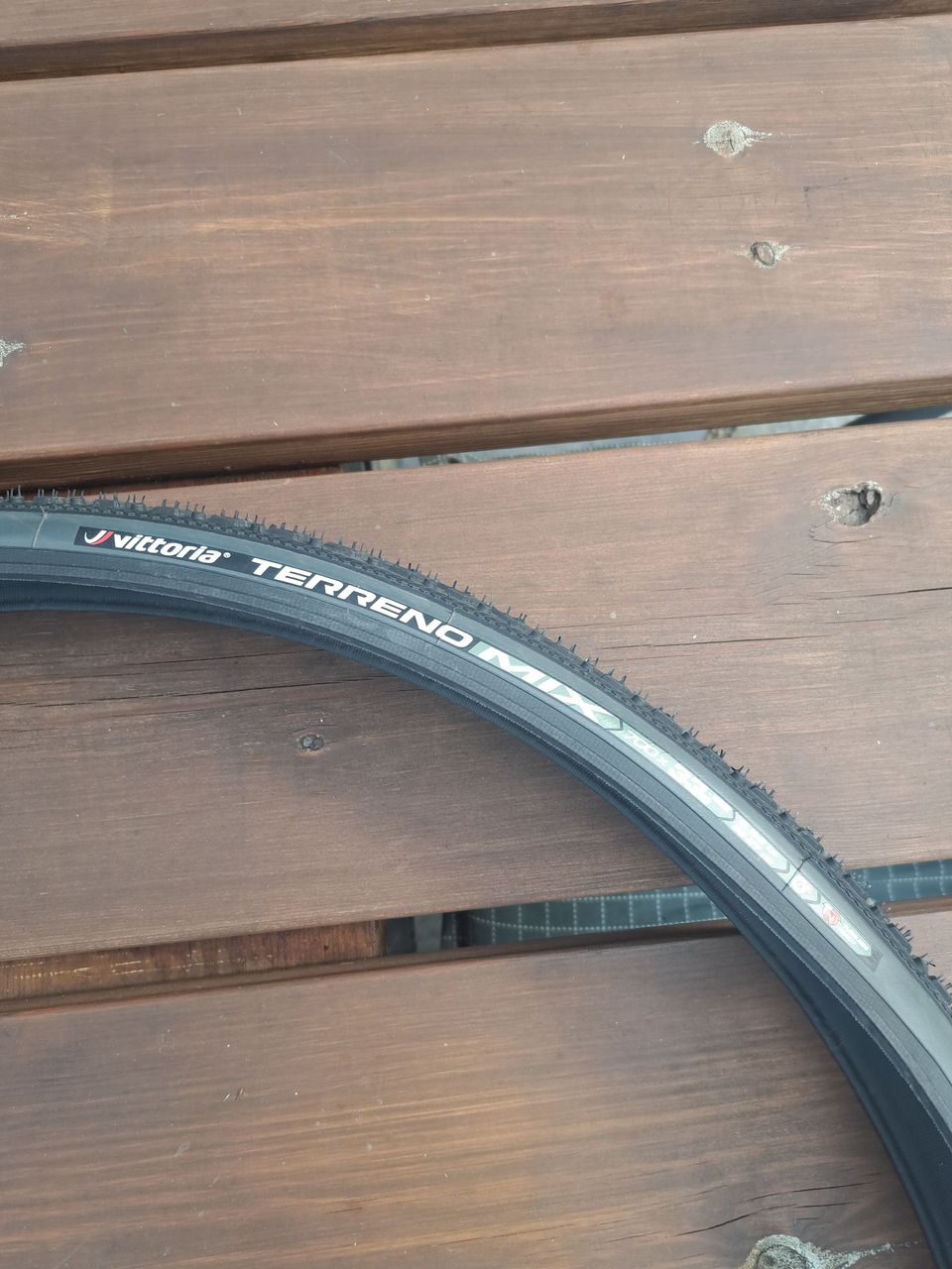 Gravel rengas 700x33c