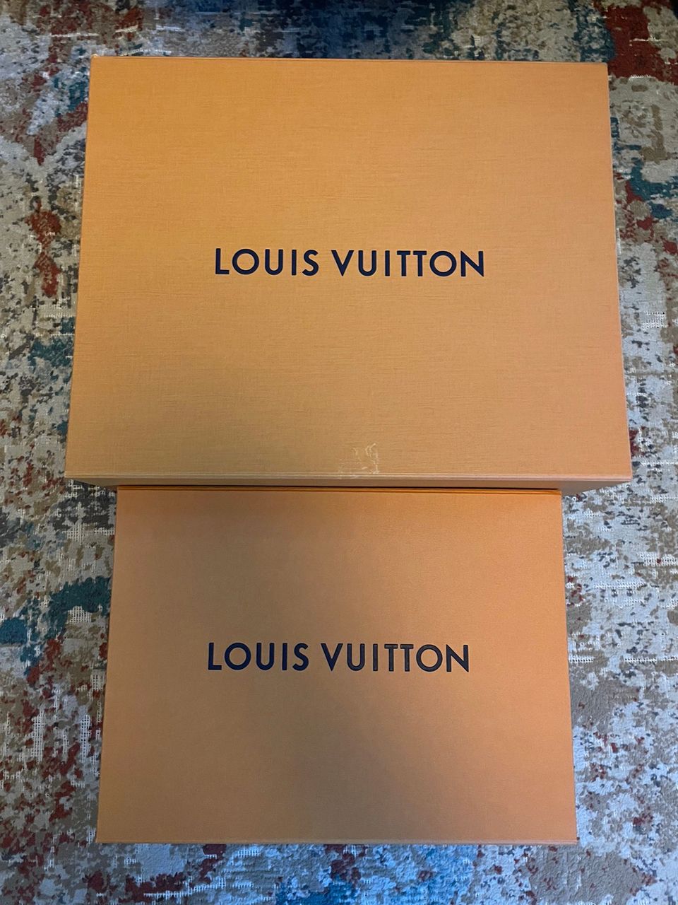 Louis Vuitton laatikot