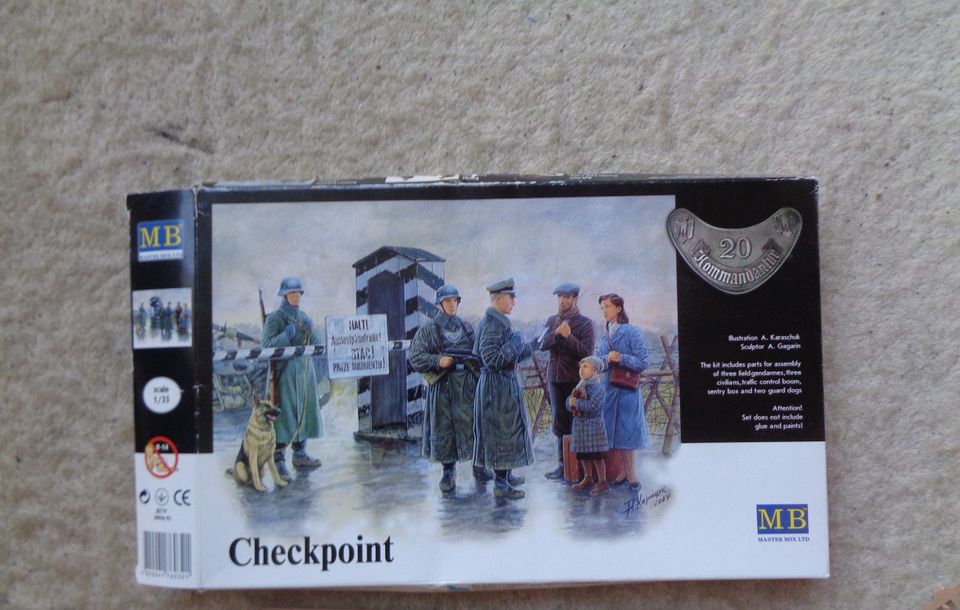 1/35 MB ltd:Checkpoint rakennussarja