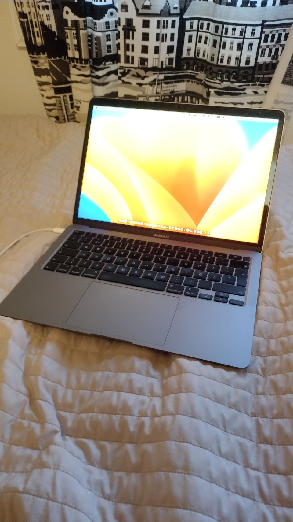 Apple Macbook Air (2020) (i5)