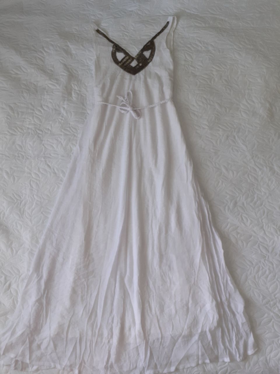 Valkoinen, pitkä, ihana mekko, 34.