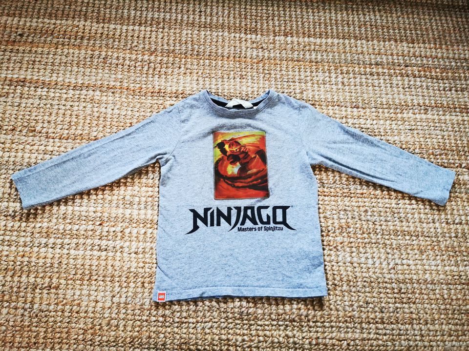 H&M ninjago paita 104 cm