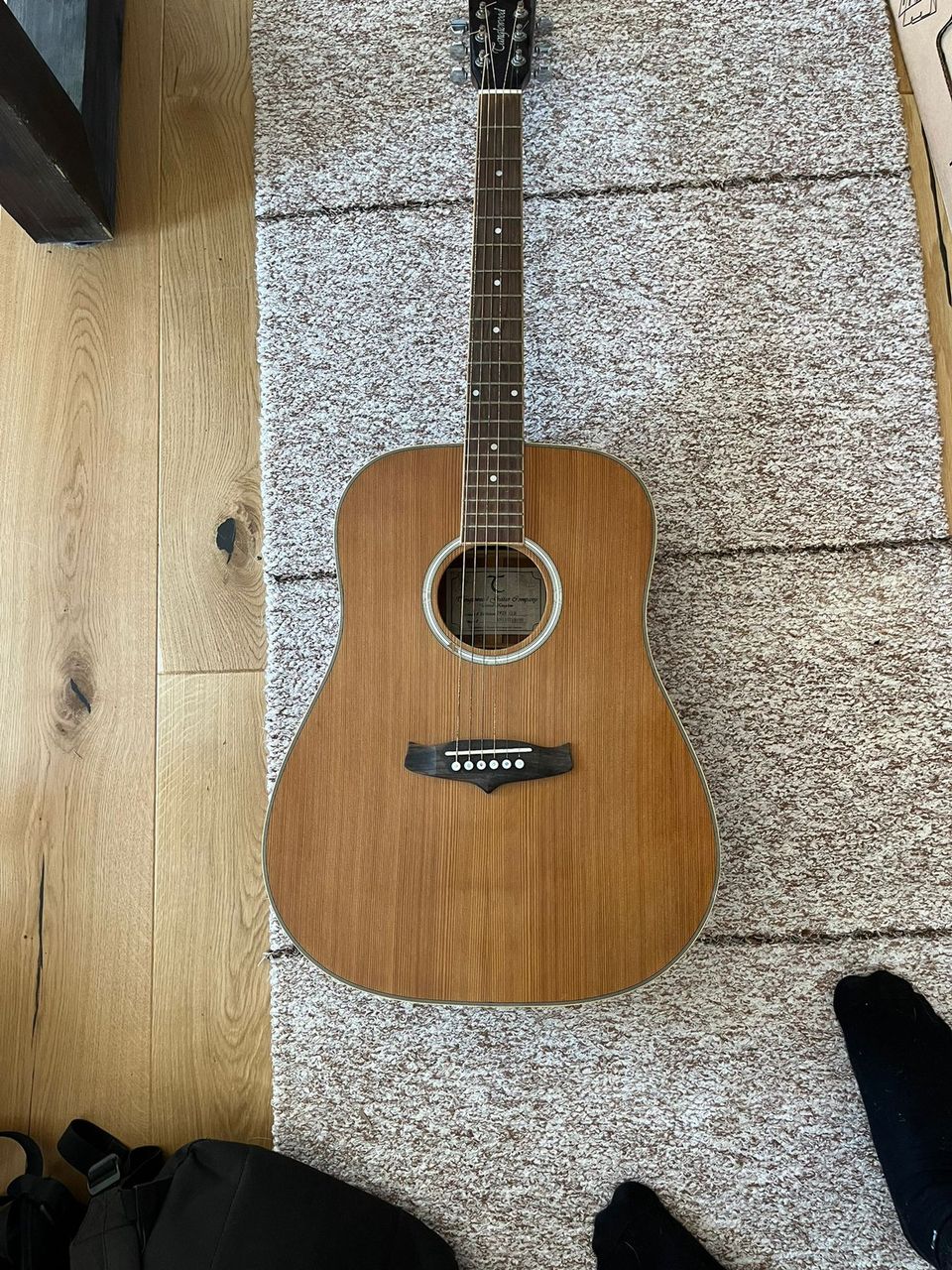 Tanglewood akustinen kitara