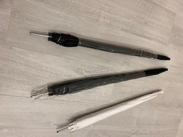 Set of 3 umbrellas