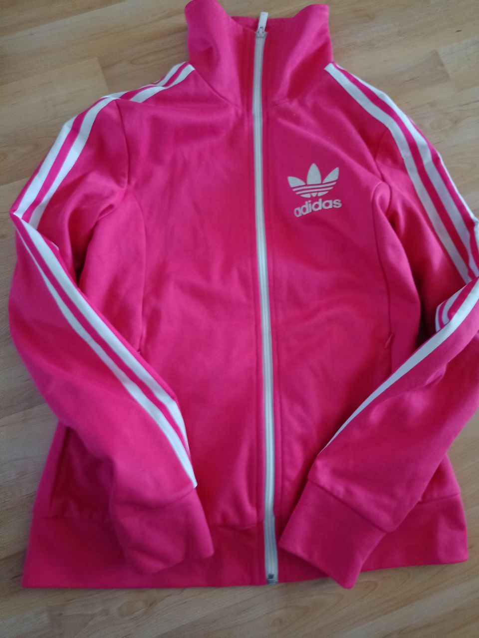 Adidas verkkatakki, 36