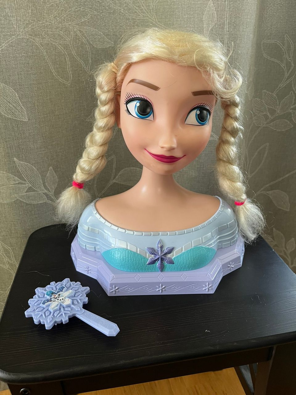 Frozen Elsan muotoilupää