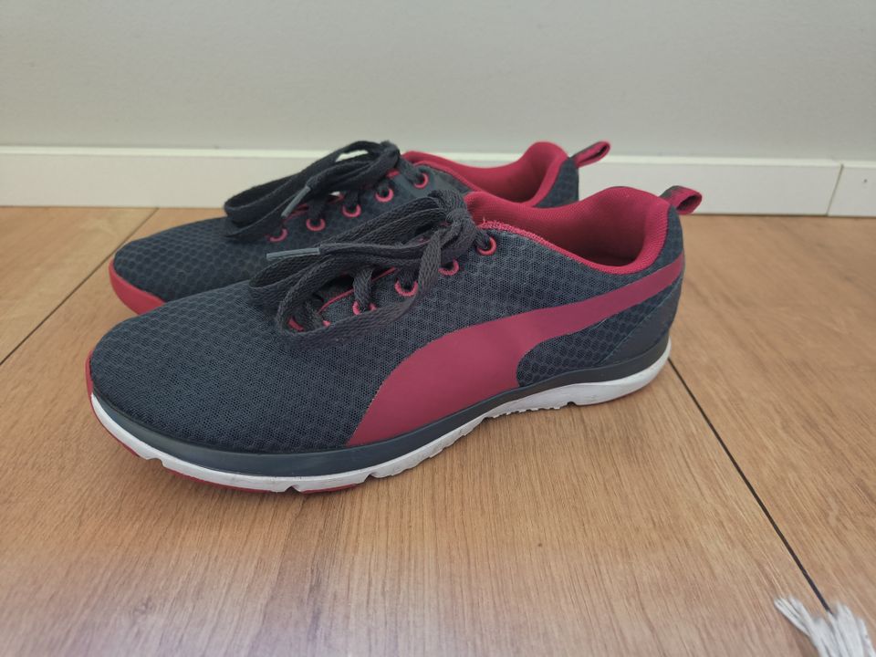 Puma softfoam lenkkarit/tennarit 38