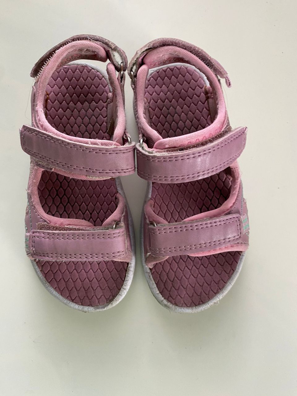 Pinkki sandaalit koko 27