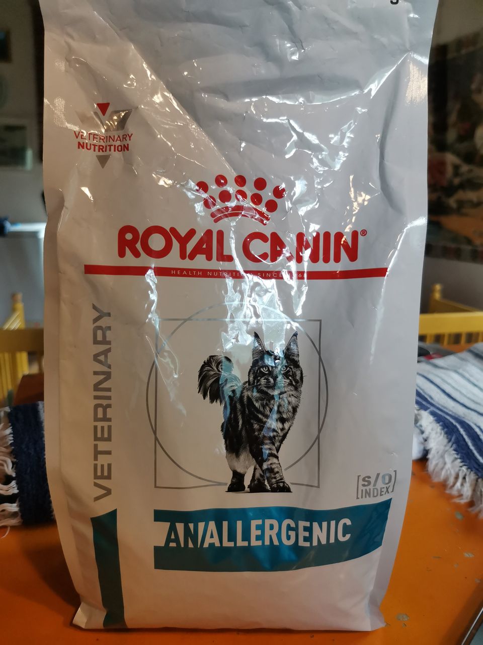 Kissalle, Royal Canin Veterinary anallergenic, nappuloita