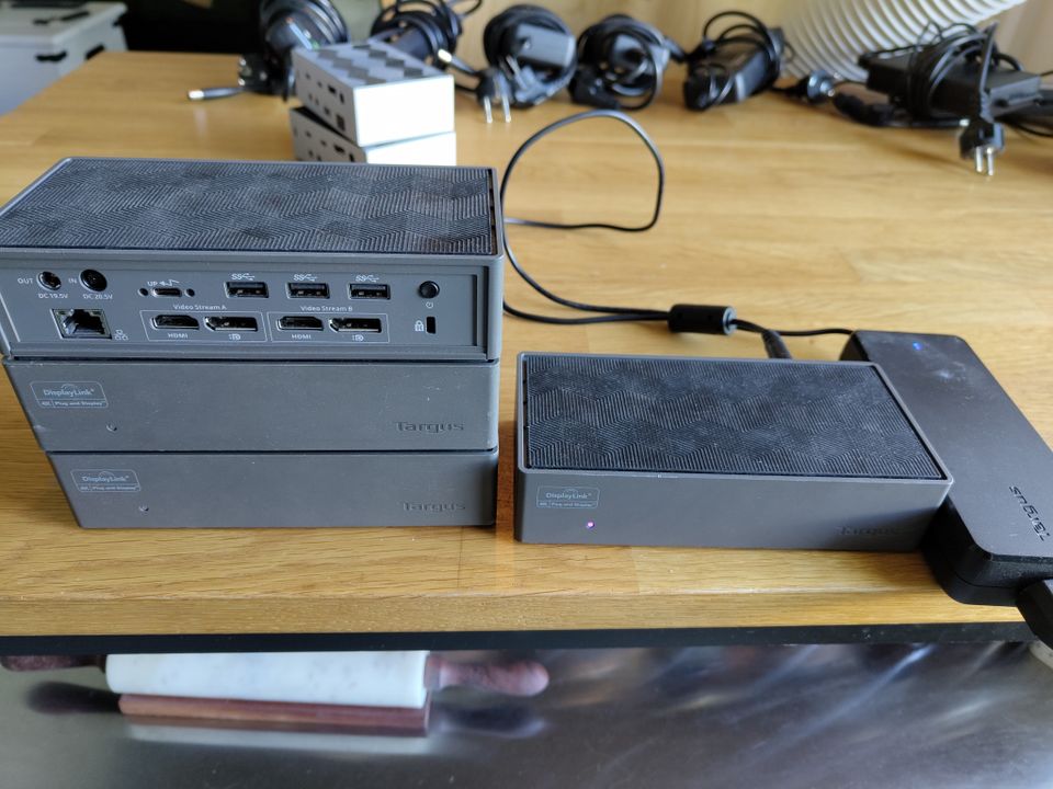 Targus dock190 4K USB-C Docking station/Telakka