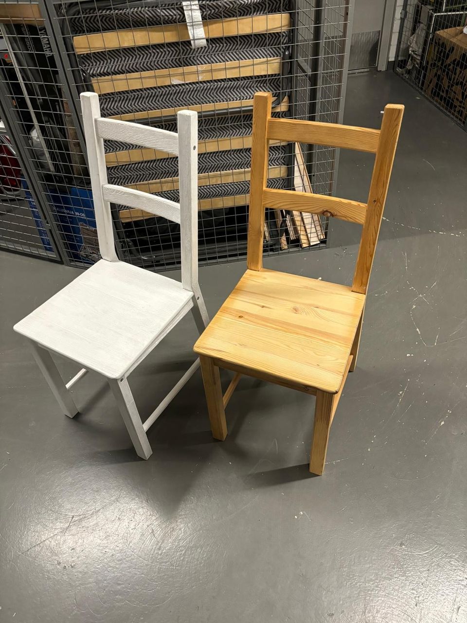 Ikean tuolit valkoinen ja ruskea (puusta)