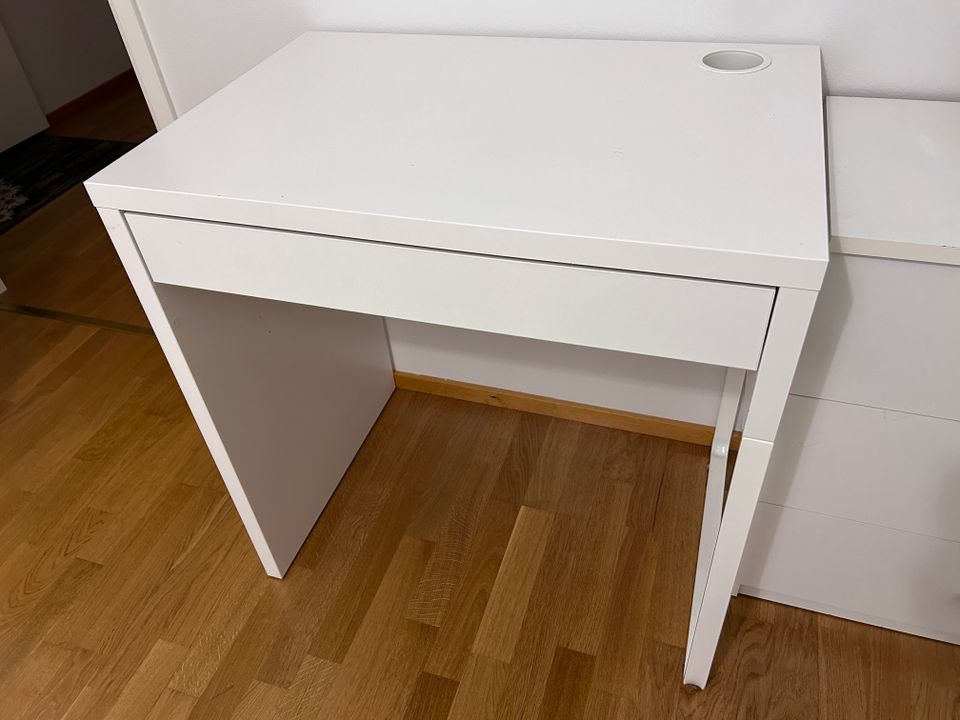 IKEA Table