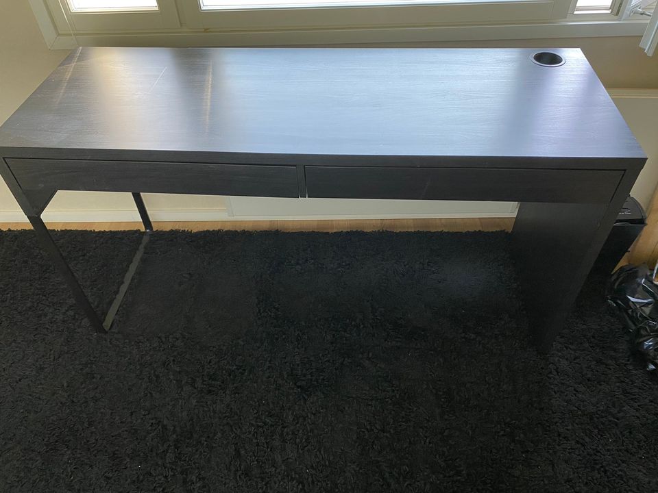 Ikea Micke-työpöytä