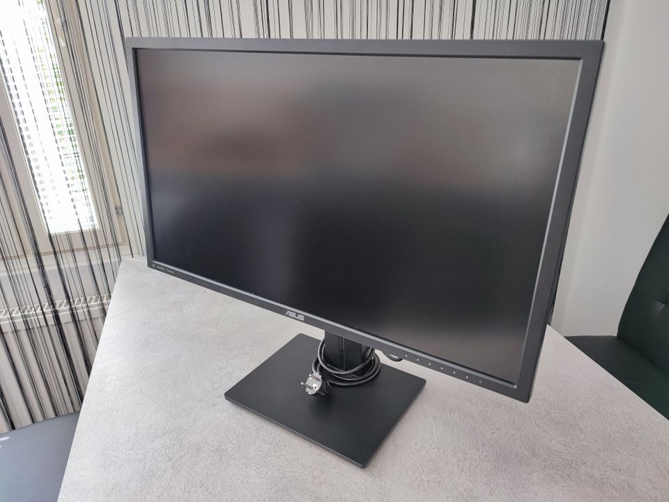 ASUS PB287Q 4K UHD -näyttö