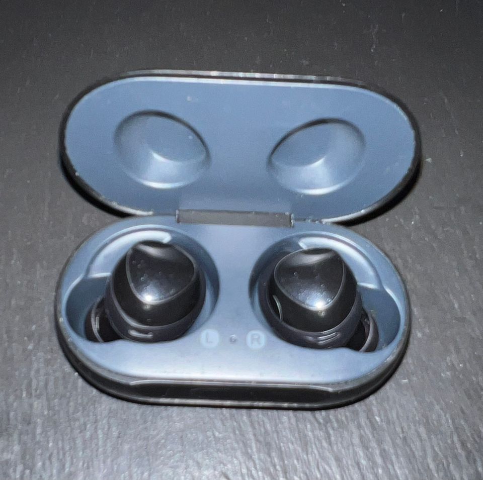 Samsung galaxy buds kuulokkeet