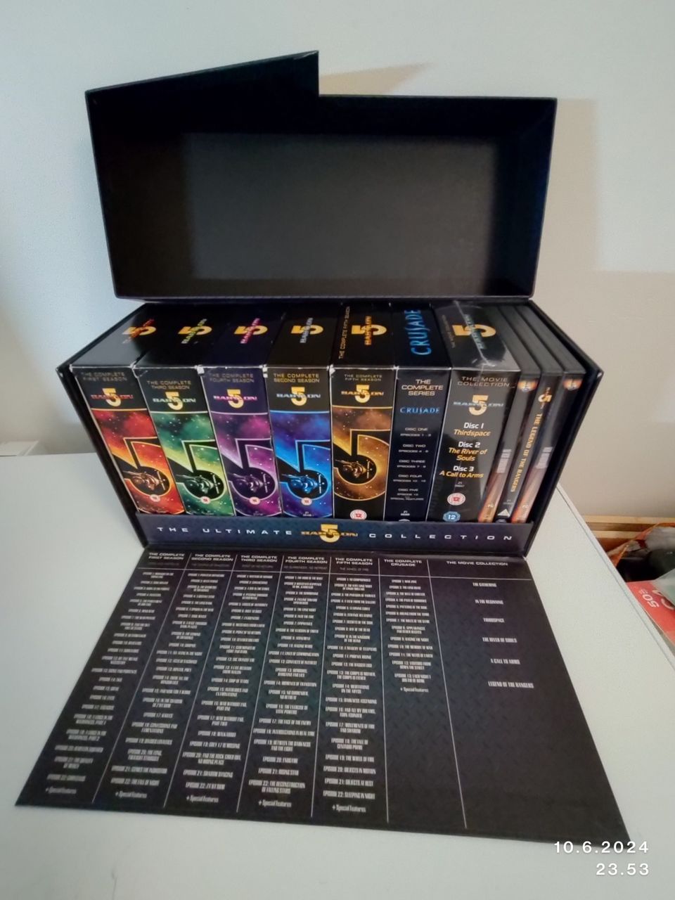 Babylon 5 Ultimate Collection DVD box