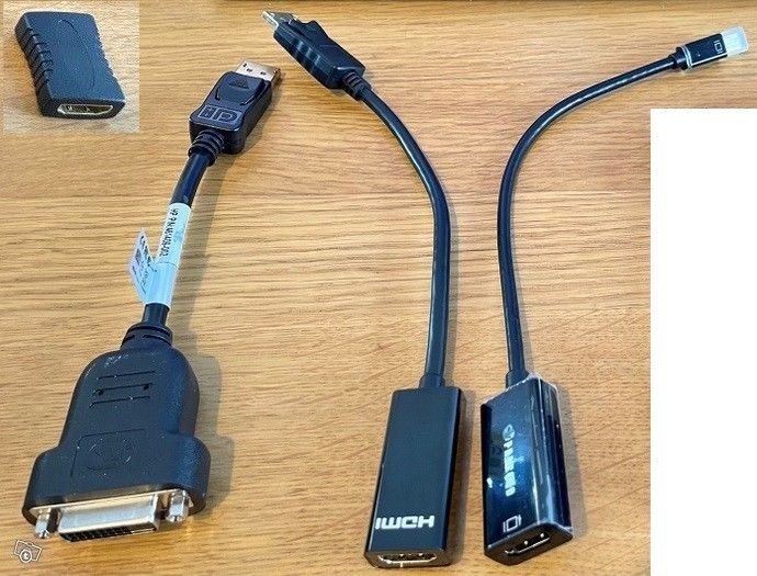HDMI/DisplayPort-adaptereita