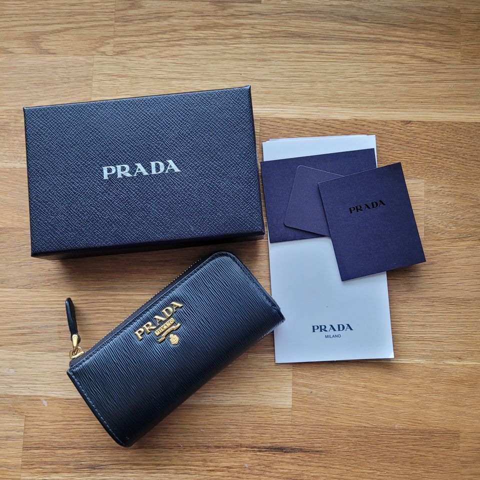 Prada kukkaro