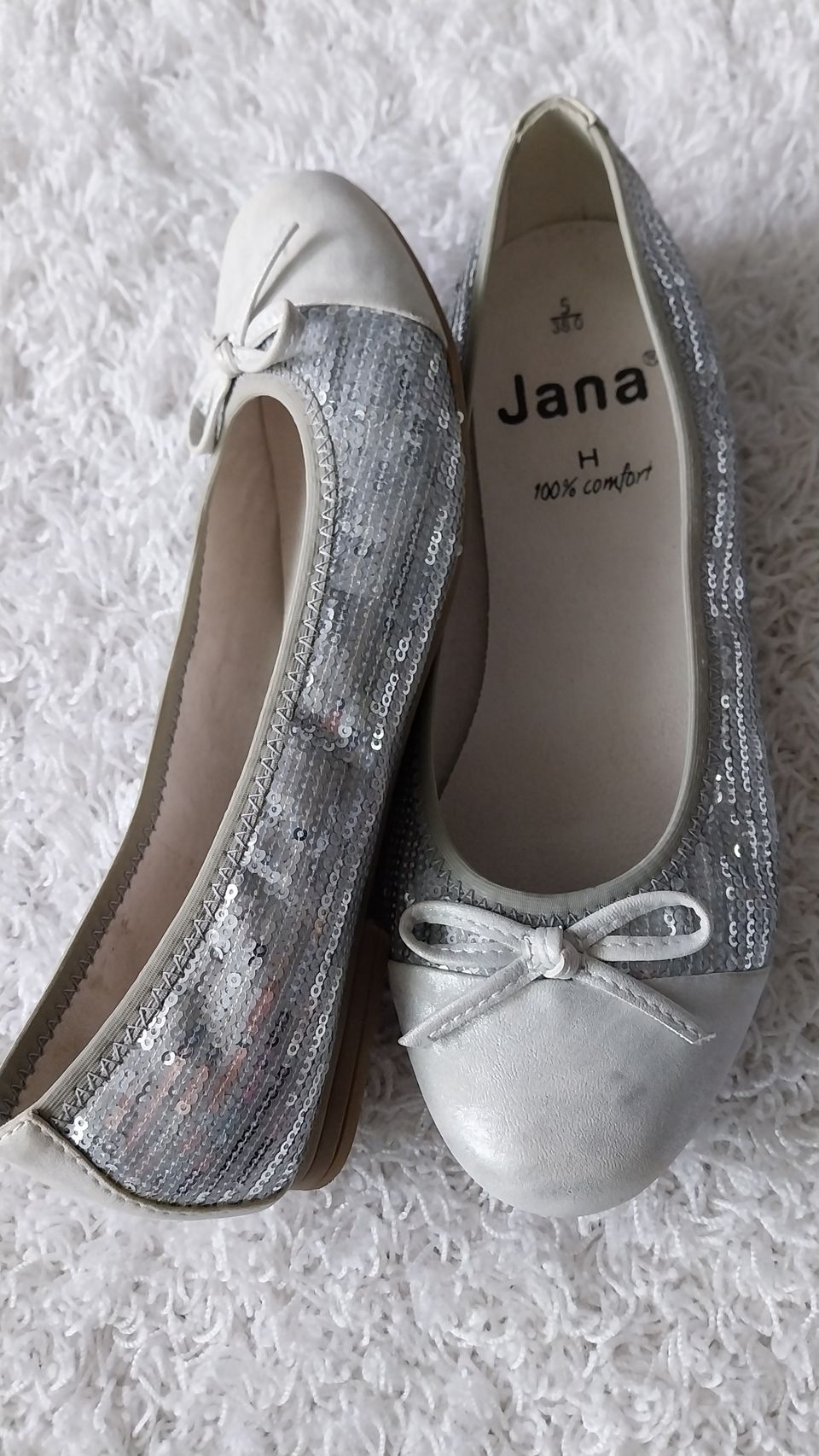 Ballerinat Jana 38 hopea