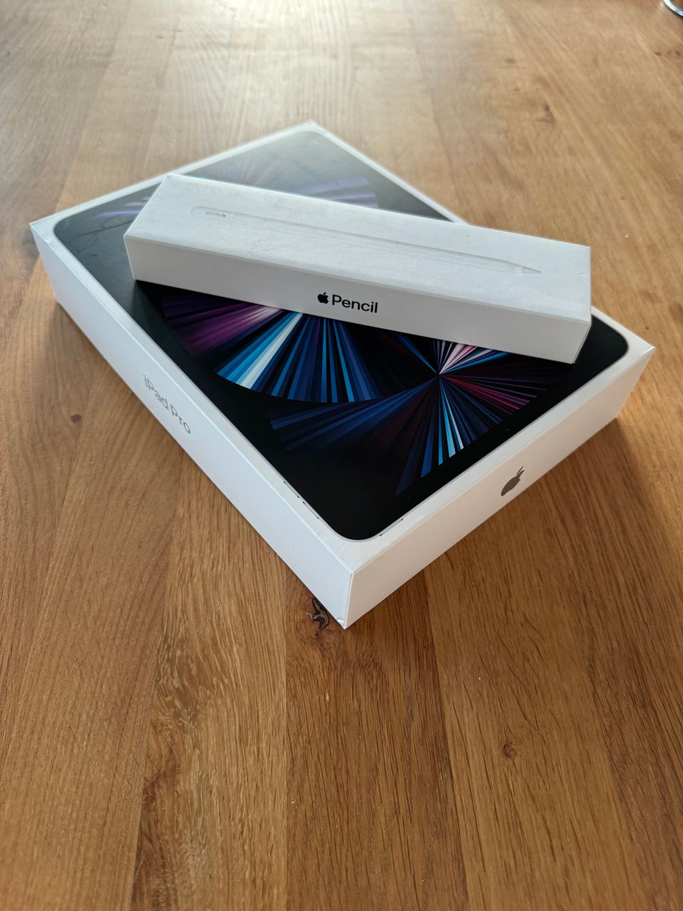 Apple iPad Pro 11" (2021), WiFi, M1, 128GB + Apple Pencil 2nd Gen.