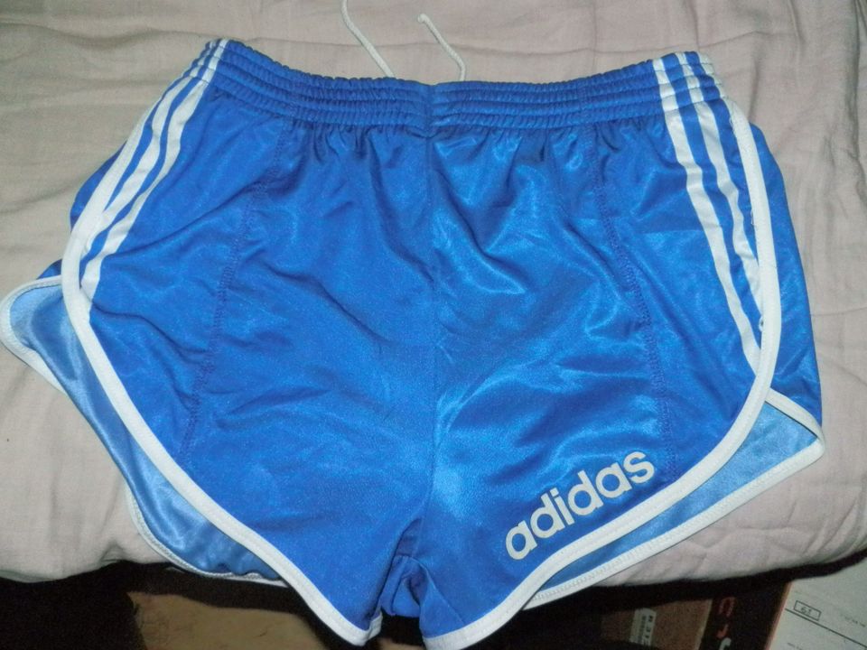 Vintage retro nylon adidas sprinter shortsit