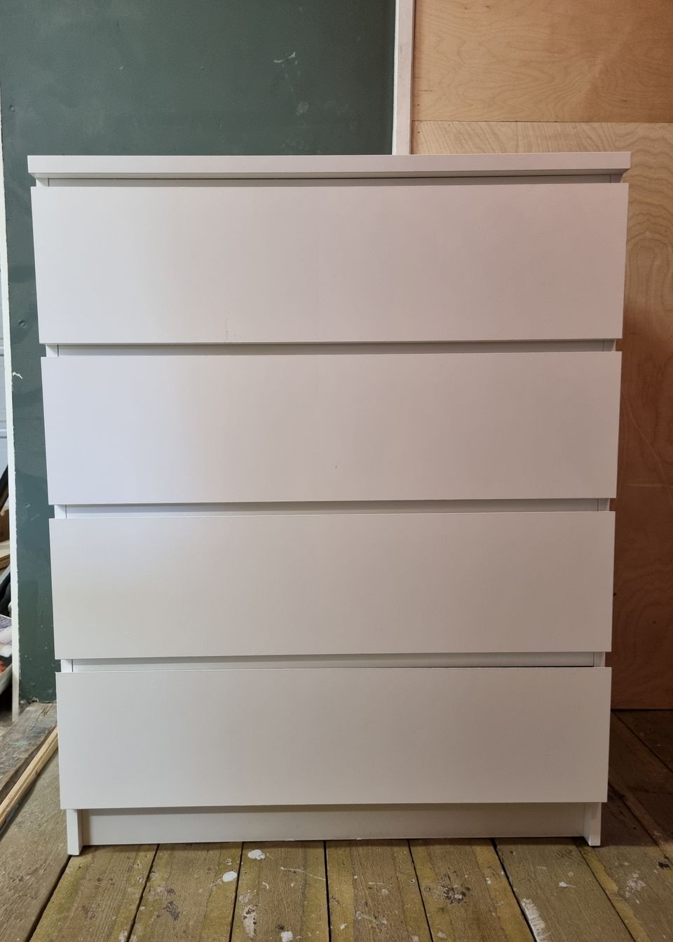 Ikea Malm lipasto 4 laatikolla