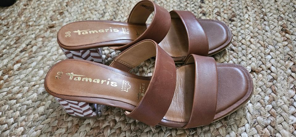 Uudet Tamaris sandaalit 38