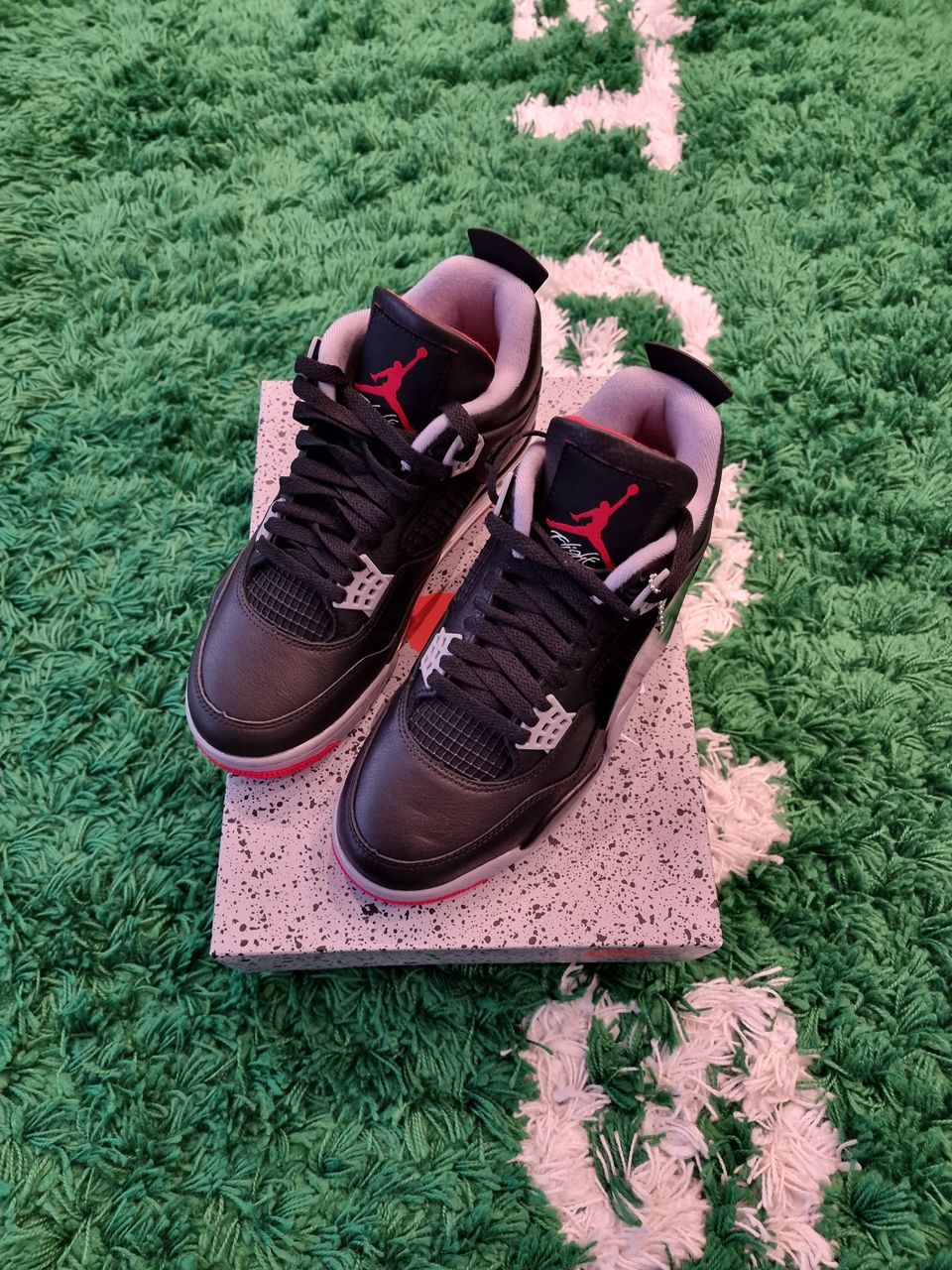 Air Jordan 4 "Bred" kengät