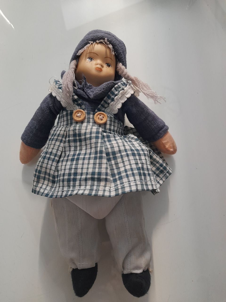 Старая кукла фарфоровая голова