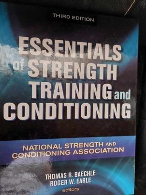 Essentials of strenght training and conditionin