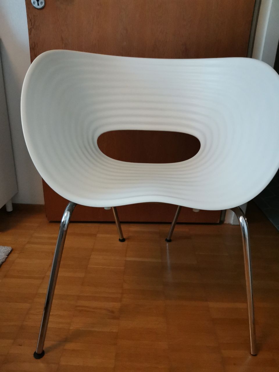 Vitra Tom Vac-tuoli