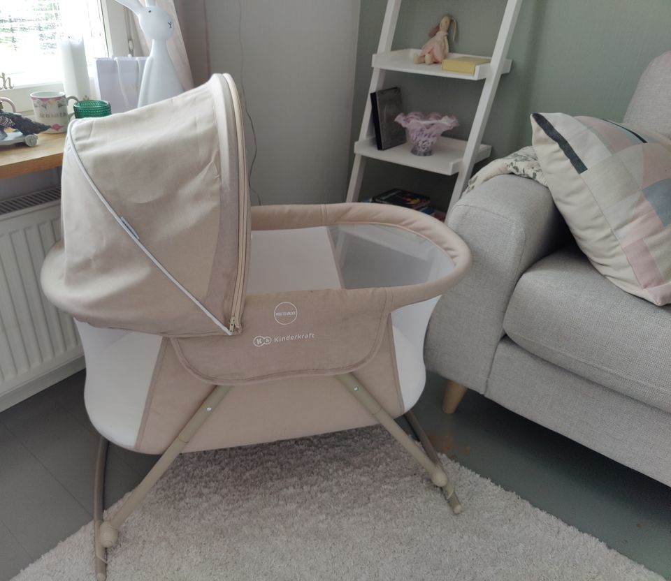 Kinderkraft sänky ja sitteri, beige