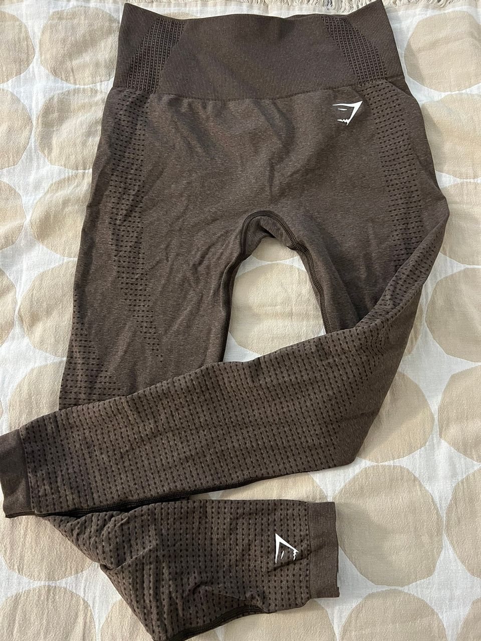 Gymshark ruskeat legginsit