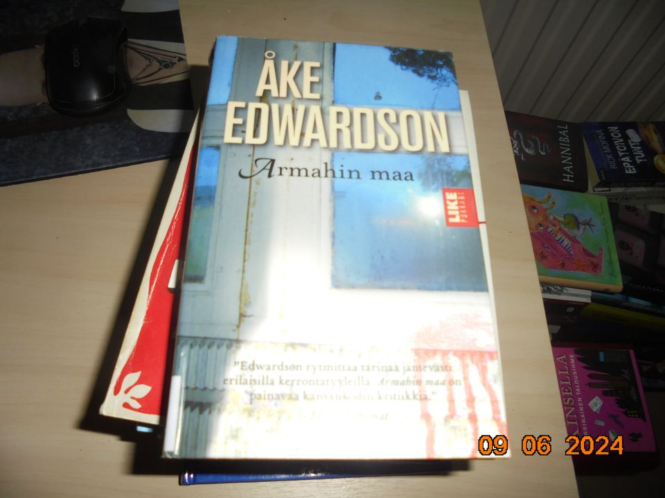 åke edwardson - armahin maa