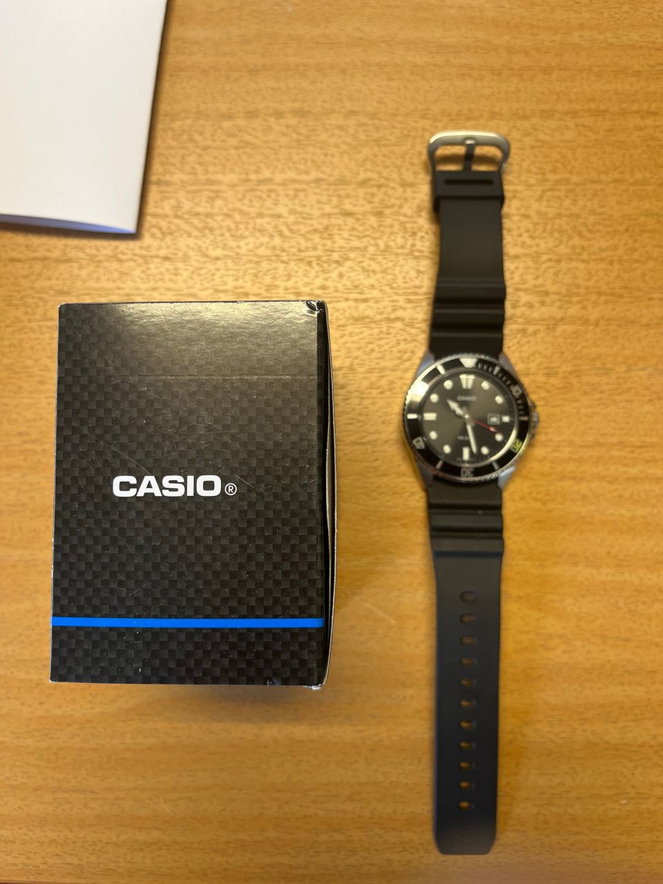 Casio Duro black rannekello