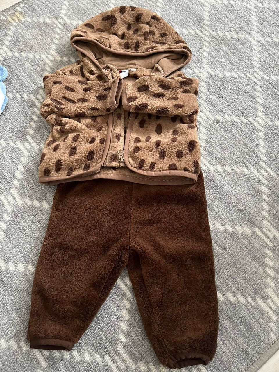 Vauvan takki ja housut