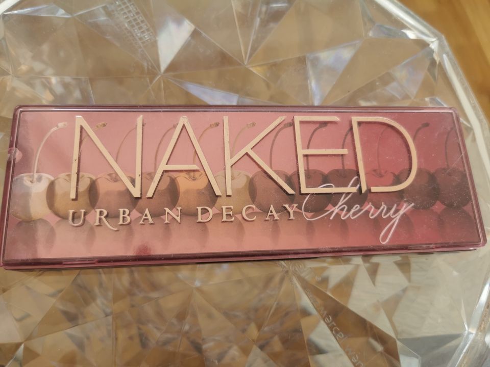 Urban decay naked cherry